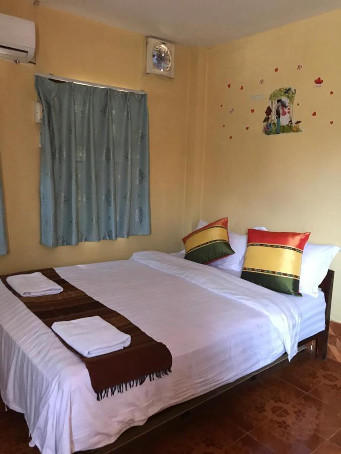 Little Freedom Friendlys Place Luang Prabang Rum bild